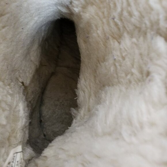 UGG Koolaburra Suede Leather Shearling Fur Lined Winter Boots Cranberry Size 4 - Picture 10 of 15